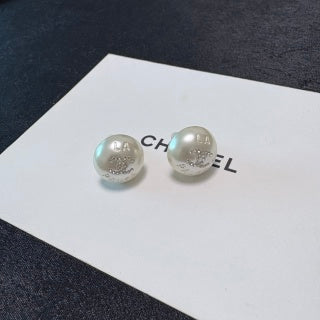 CHANEL Pearl Mist Round Stud Earrings