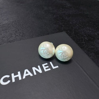 CHANEL Pearl Mist Round Stud Earrings