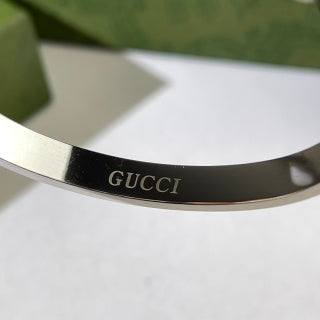 Gucci GG Interlocking Oval Cuff Bracelet