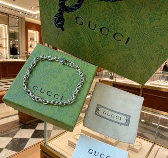 Gucci Interlocking Link Toggle Chain Bracelet