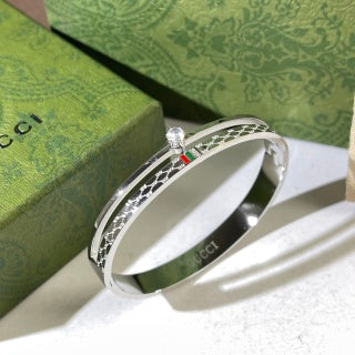 Gucci GG Floral Crystal Cuff Bracelet