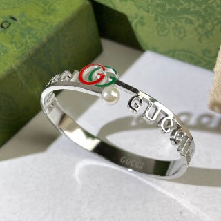 Gucci Interlocking G Pearl Accent Letter Chain Cuff Bracelet