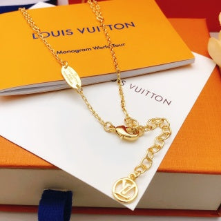 Louis Vuitton Blooming Duo Pendant Necklace