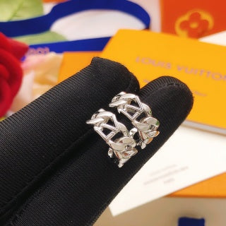 Louis Vuitton Twist Link Stud Earrings