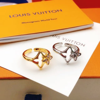 Louis Vuitton Star Blossom Open Ring