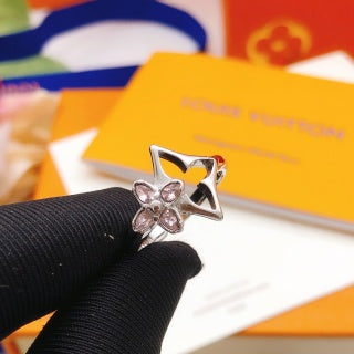 Louis Vuitton Star Blossom Open Ring