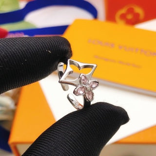 Louis Vuitton Star Blossom Open Ring
