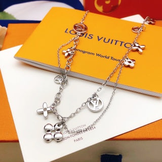Louis Vuitton Delicate Blossom Chain Necklace