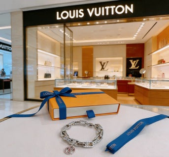 Louis Vuitton Monogram Link Charm Bracelet