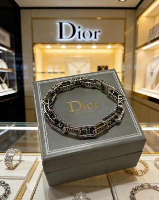 Dior Roman Letter Engraved Link Bracelet