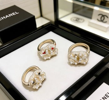 CHANEL Golden Eclipse Emblem Ring