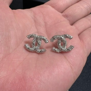 CHANEL Radiant Loop CC Stud Earrings