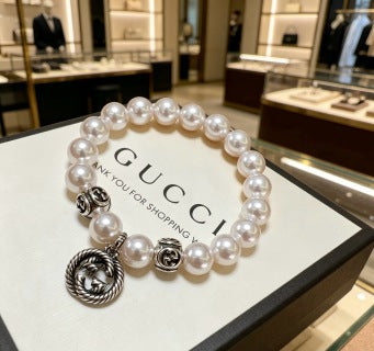 Gucci Pearl Bead Lion Head Medallion Charm Bracelet
