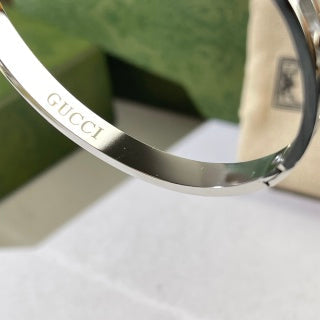 Gucci Interlocking G Oval Crystal Halo Cuff Bracelet