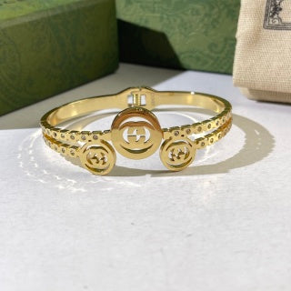 Gucci Triple Interlocking G Medallion Textured Cuff Bracelet