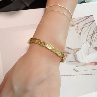 Chanel Quilted Bracelet (Non-Diamond)