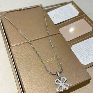 Bvlgari Silver Crystal Cross Pendant Necklace – Elegant Luxury Jewelry