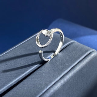 Gucci Interlocking G Curve Band Ring