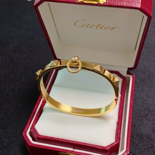 CARTIER Novelle Geometric Charm Bangle