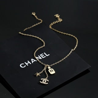 Chanel Gold Charm CC Pendant Necklace – Elegant Luxury Fashion Jewelry