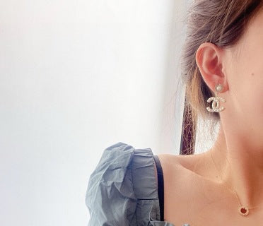 Chanel Pearl CC Drop Earrings – Elegant Luxury Fashion Jewelry