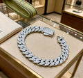 Gucci Pavé Curb Link Crystal Bracelet