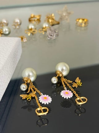 Dior Jardin Pearl Bloom Drop Earrings