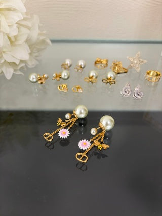 Dior Jardin Pearl Bloom Drop Earrings