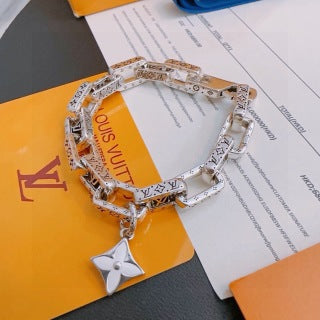 Louis Vuitton Monogram Flower Link Charm Bracelet