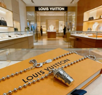 Louis Vuitton Silver Pearl Bead Pendant Necklace