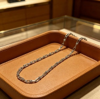 Louis Vuitton Essential Link Chain Necklace