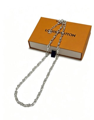 Louis Vuitton Essential Link Chain Necklace