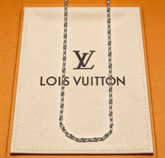Louis Vuitton Essential Link Chain Necklace
