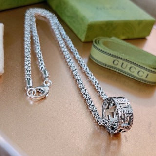 Gucci Engraved Horsebit Barrel Pendant Long Necklace