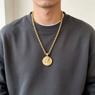 Gucci Vintage Medallion Coin Pendant Necklace