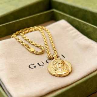Gucci Vintage Medallion Coin Pendant Necklace