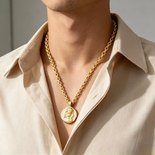 Gucci Vintage Medallion Coin Pendant Necklace