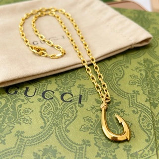 Gucci Hook Pendant Chain Necklace