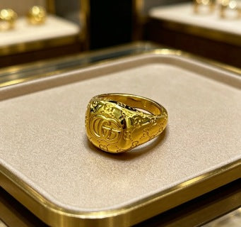 Gucci Interlocking G Engraved Signet Ring