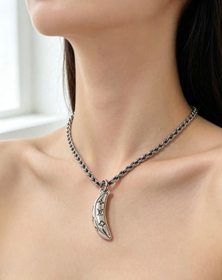 Louis Vuitton Monogram Curve Pendant Rope Necklace