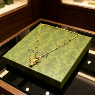 Gucci Horn Pendant Minimal Chain Necklace