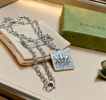 Gucci Interlocking G Square Medallion Chain Necklace