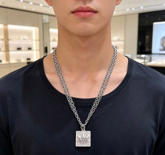 Gucci Interlocking G Square Medallion Chain Necklace