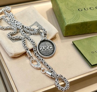 Gucci Round Medallion Logo Pendant Chain Necklace