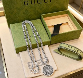 Gucci Round Medallion Logo Pendant Chain Necklace