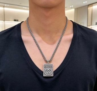 Gucci Square Logo Plaque Chain Necklace