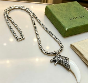 Gucci Horn Pendant Chain Necklace