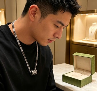 Gucci Engraved Cylinder Pendant Chain Necklace