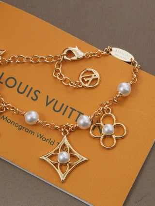 Louis Vuitton Blossom Pearl Charm Bracelet
