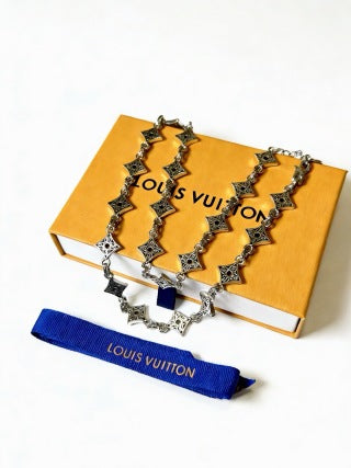 Louis Vuitton Diamond Edge Choker Necklace
